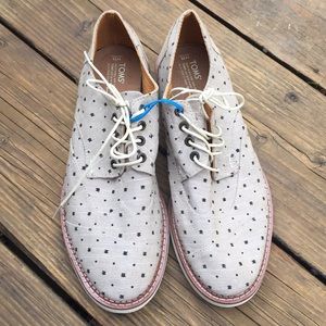 TOMS size 11 men’s brand new